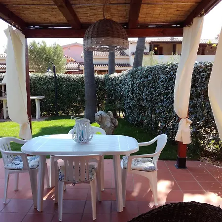 בית נופש Villino Asfodeli סאן תאודורו